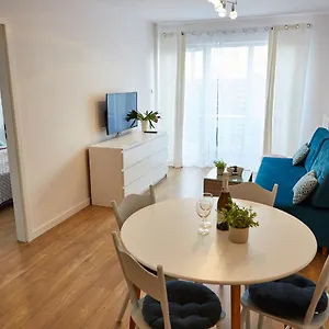 Apartamentyprzymorzu Baltycki Z Miejscem Postojowym I Ogrodkiem Apartment Kolberg